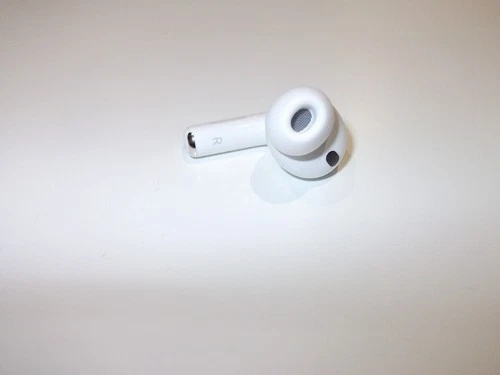 GENUINE ORIGINAL Apple Airpods Pro 3 Replacement RIGHT Ear Only White A3063