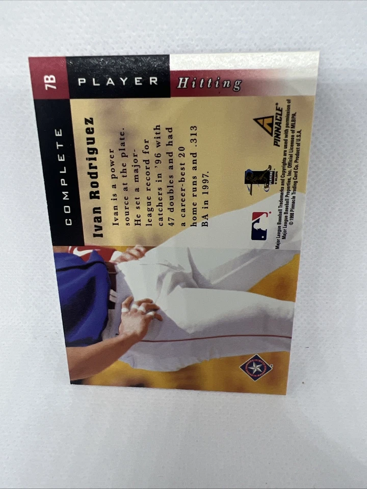 1998 Score Rookie Traded Complete Players Ivan Rodriguez #7B - Image 2 of 2