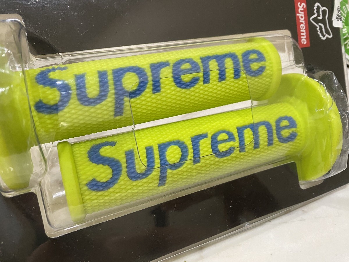 GENUINE x SUPREME FOX RACING MOTO HAND GRIP YELLOW MOTO HAND GENUINE x SUPREME FOX RACING MOTO HAND GRIP YELLOW MOTO HAND