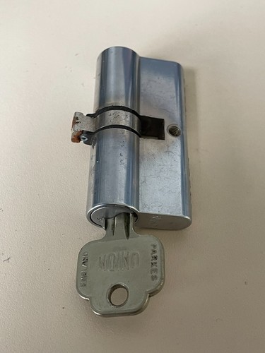 Union Half Barrels *3 & Rim Cylinders *2 with 36 Keys - Picture 10 of 11