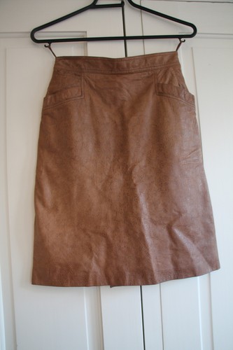 Krizia, Jupe crayon italienne KRIZIA vintage en cuir marron XXS/XS