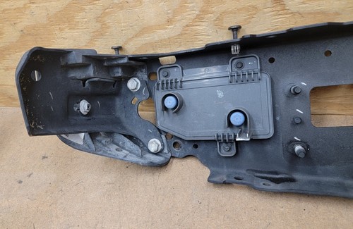 2020 2021 2022 2023 Jeep Gladiator Rear Bumper Passenger Side Bracket OEM - Picture 7 of 14