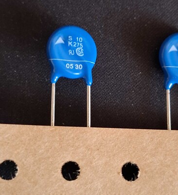 B72210S271K151 = S10K275(G5 ) RoHS|| EPCOS  || VARISTOR 430V 2,5 A   || 20 pcs