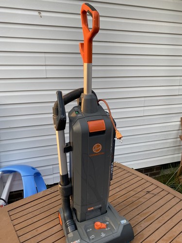 Hoover Hushtone CHU54113 upright Vacuum 