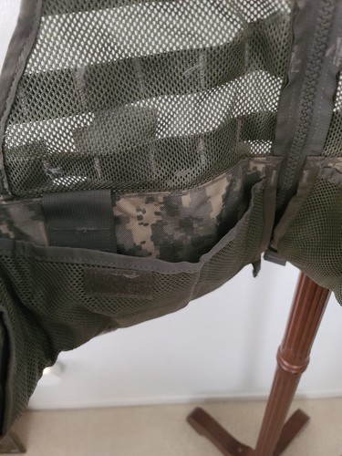 US Army Tackle Vest- New- Size Medium - Picture 9 of 11