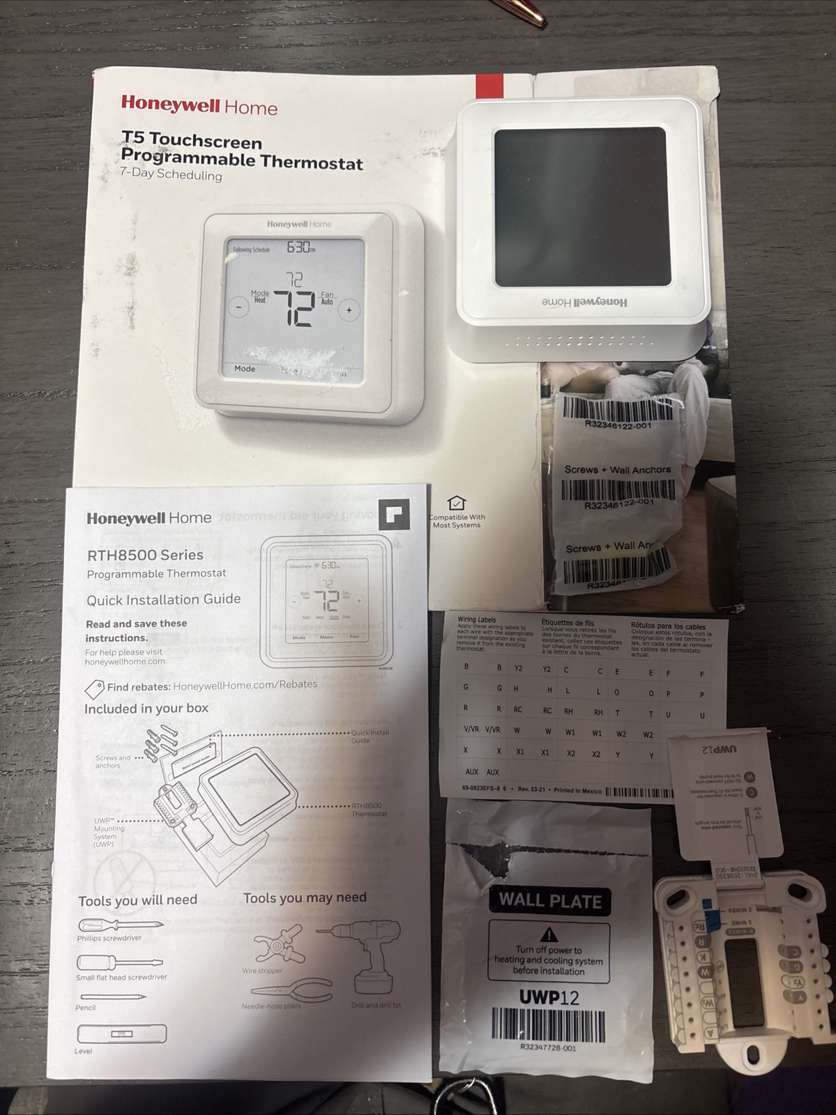 Honeywell Home T5 RTH8560D Programmable 7-Day Touchscreen Th