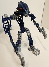 LEGO Bionicle Toa Hordika Nokama Set 8737 Instructions and case, Missing 1 Piece