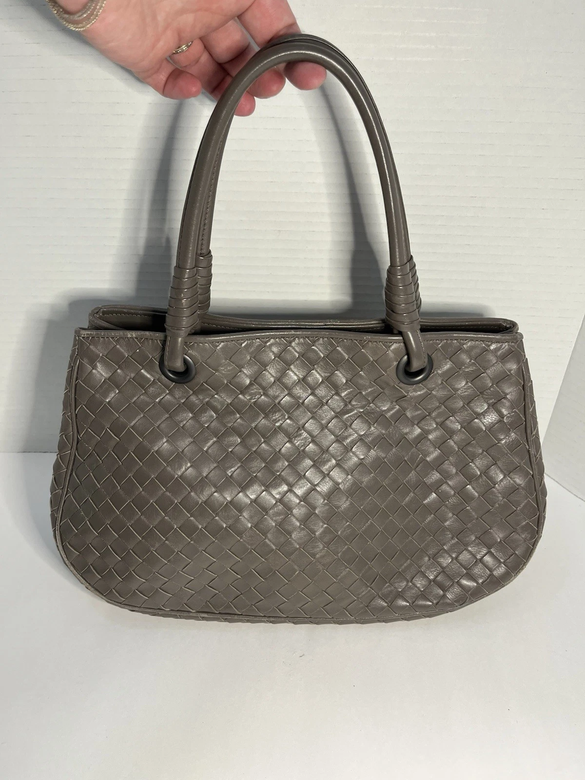 Bottega Veneta — BOTTEGA VENETA Handbag Purse Intrecciato Leather Gray Authentic *Rare*