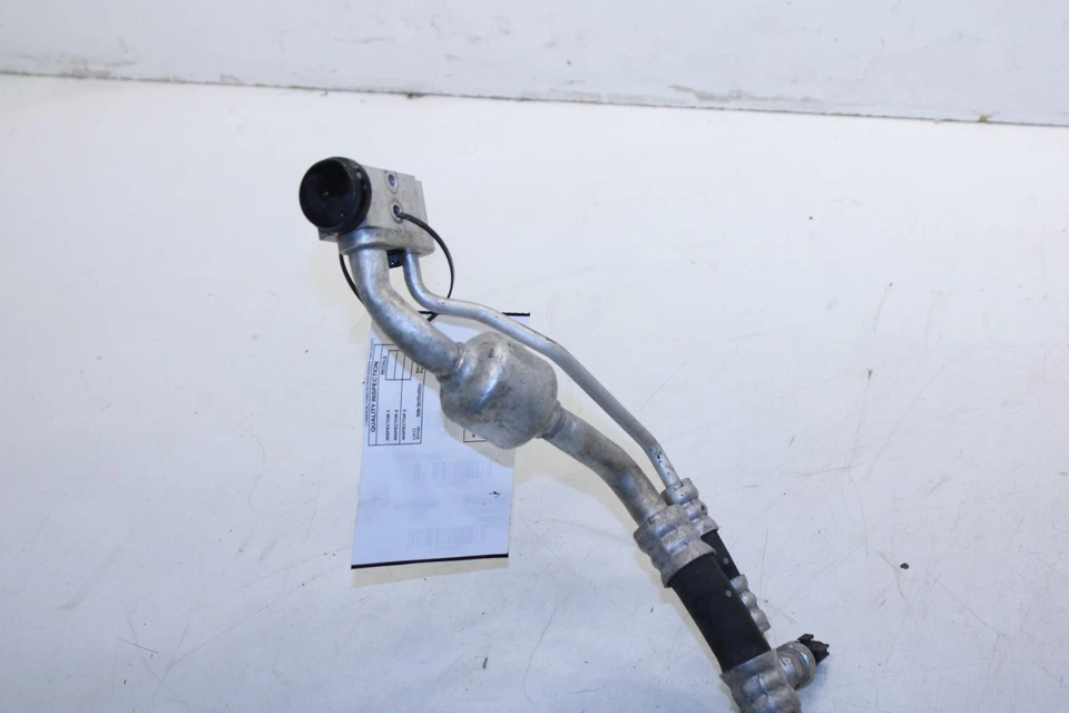 2011-2014 Hyundai Veloster 1.6L FWD AC Conditioning Suction and Liquid Tube Line - Image 4 of 4
