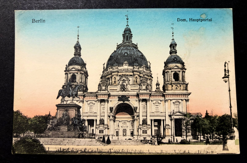 VTG POSTCARD BERLIN CATHEDRAL color print linen USED