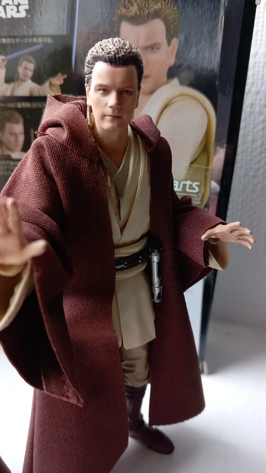 S H Figuarts Star Wars Episode 1 Obi-Wan Kenobi And Black Series Qui Gon Figures - Image 3 of 4