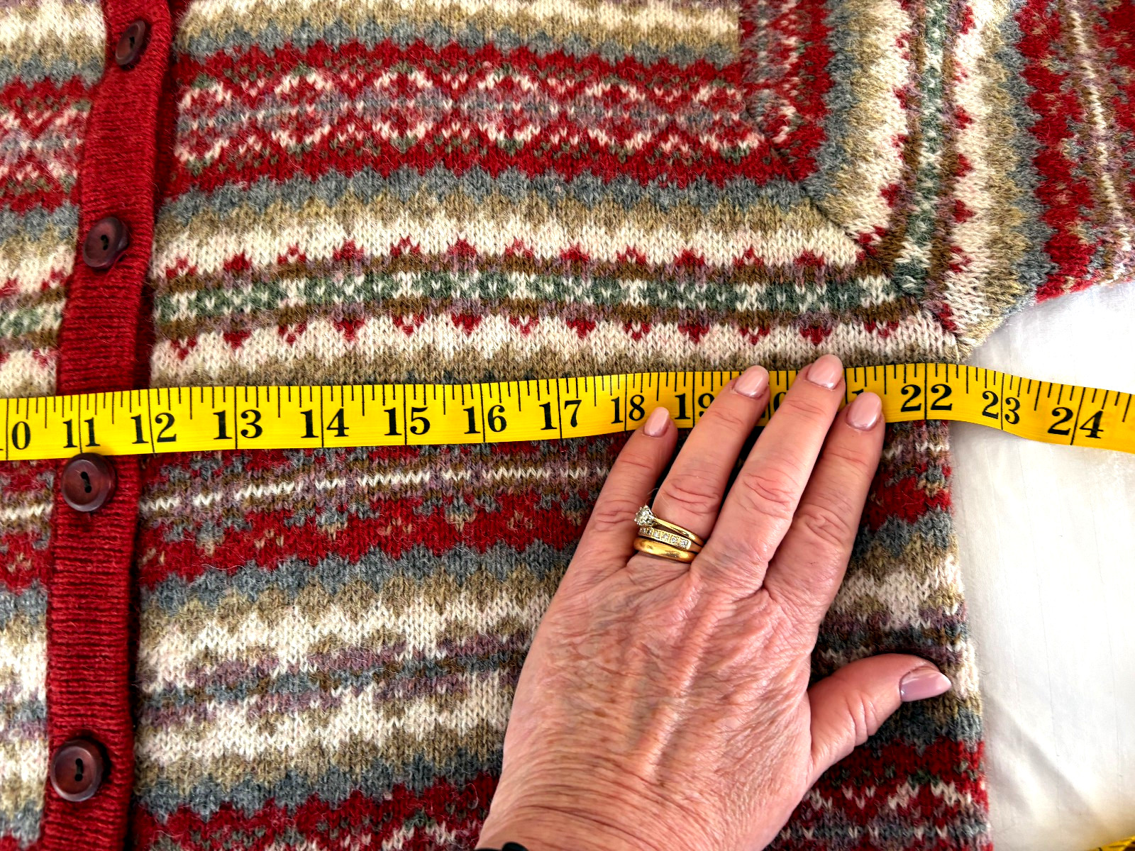 Richards & Jones 100percent Shetland Wool  size L (16-18) Fairisle Cardigan image 5