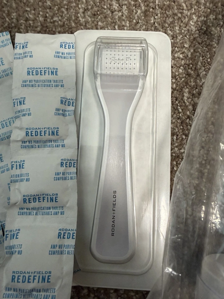 Rodan + Fields REDEFINE AMP MD Micro Exfoliating Roller, 12 Tablets NWOB - Image 2 of 2