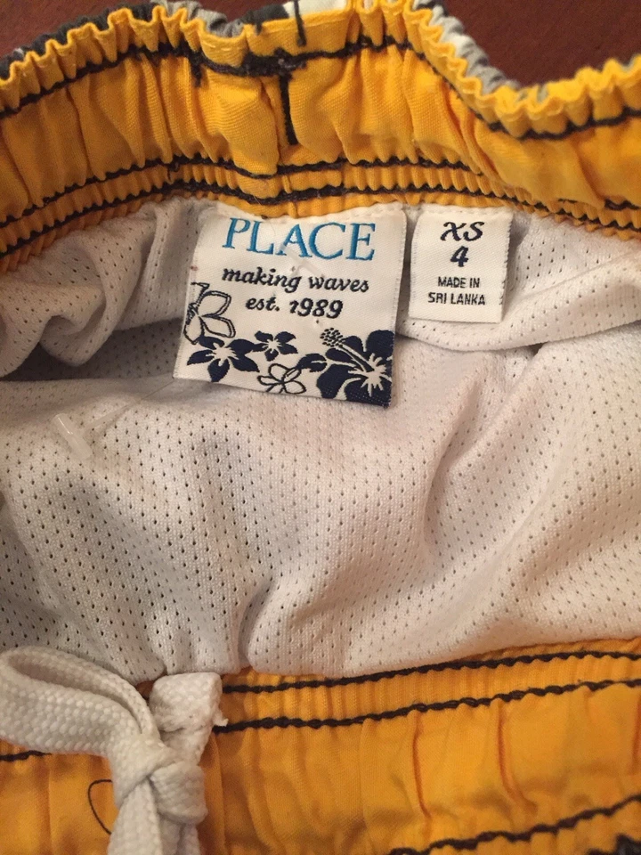 Bañador Children’s Place Boys Talla XS 4 Tropical Hawaii Shorts Foto 2 de 4