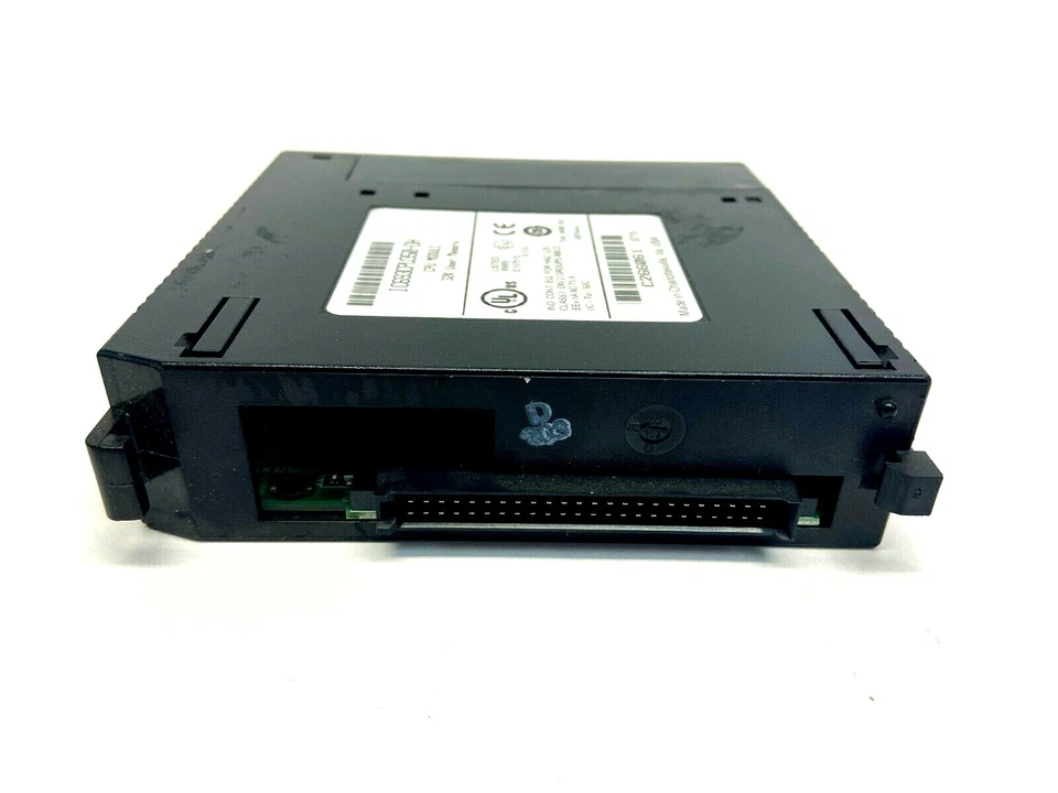 Módulo CPU GE Fanuc IC693CPU350-DH memoria 32K Foto 3 de 3