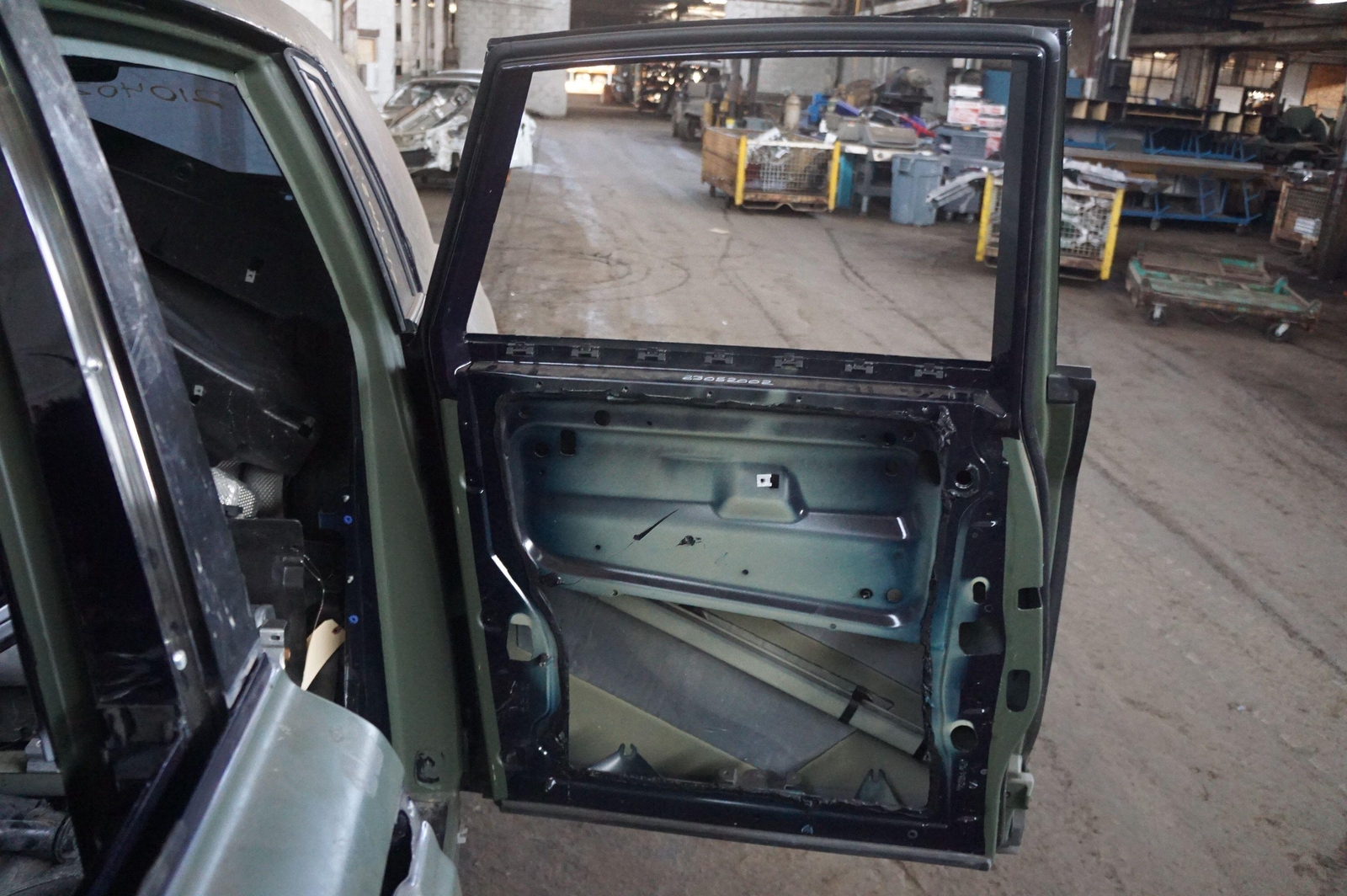 Rear Left Driver Side Door Shell 41527196673 Rolls Royce Phantom 2003-17 *Damage