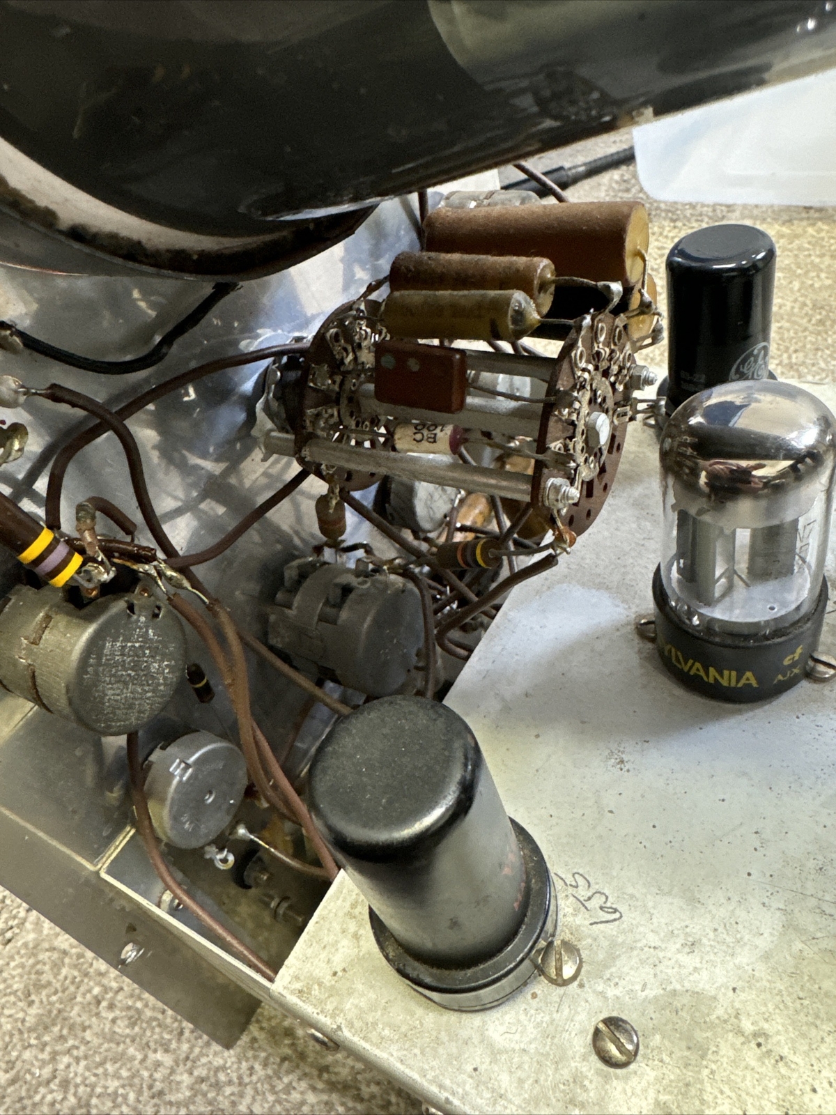 Vintage EICO Oscilloscope Model 425, Wide Range Scope Powers Needs