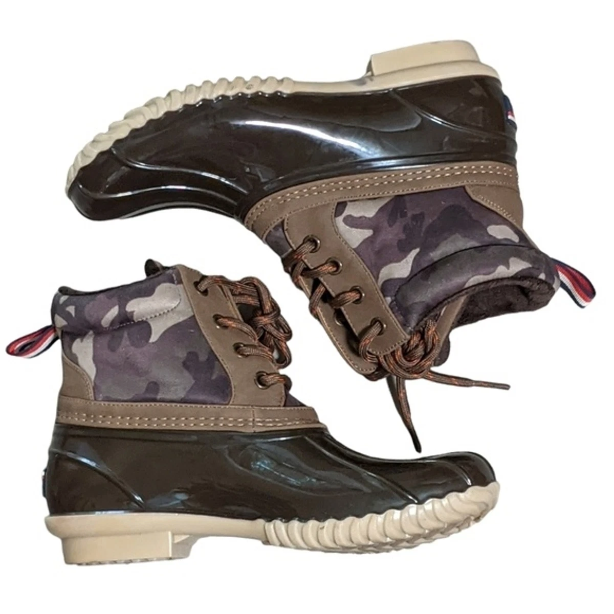 Tommy Hilfiger camo harvest duck boot preppy lace up round toe size 6M