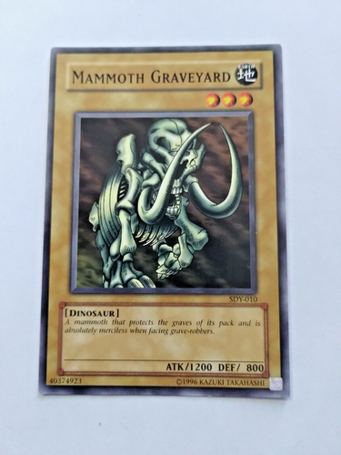Yu-Gi-Oh! Mammoth Graveyard Starter Deck Yugi SDY-010 Unlim. Com ...