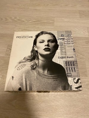 Taylor Swift Reputation VIP Tour Box | Complete Set & Rare!