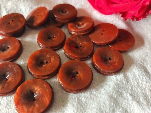 Lot De 10 Boutons Vintage Marron Ajourés – Diamètre 1.7 Cm, à Pied, Référence 4731