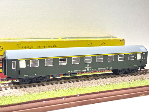 SCHICHT PIKO CARROZZA DI 1^ CLASSE DELLE DR ILLUMINATA SCALA H0 160591 | Condition: Usato