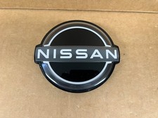 Oem 2023 2024 2025 Nissan Altima Versa Front Grille Emblem Logo 62889-9hf0a Oem 2023 2024 2025 Nissan Altima Versa Front Grille Emblem Logo 62889-9hf0a