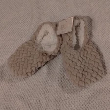 Targe Fur Cozy Fuzzy Slipper Socks With Grippers  Size S / M ( 5-7) C9