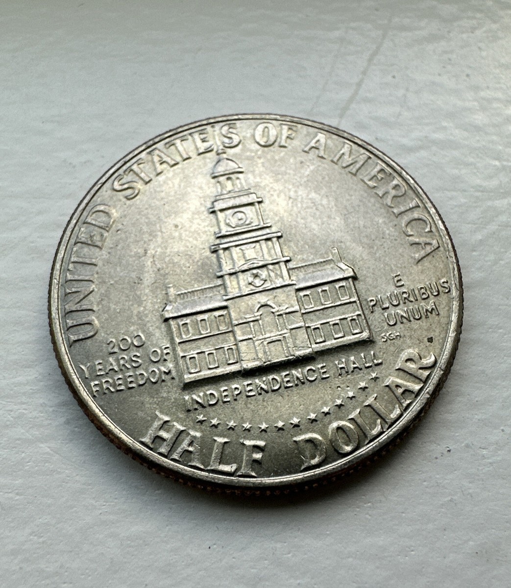 1776-1976 U.S Kennedy Half Dollar Bicentennial Coin Rare No Mint