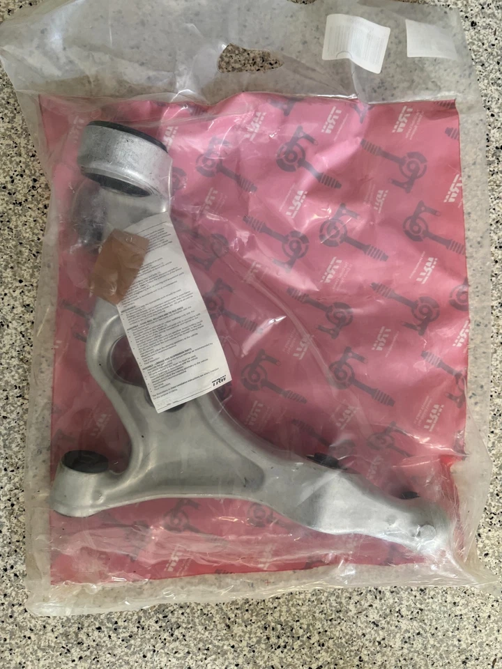 Brazo de control delantero izquierdo TRW OEM Audi Q7 VW Touareg Porsche Cayenne 7P0407152E Foto 2 de 4