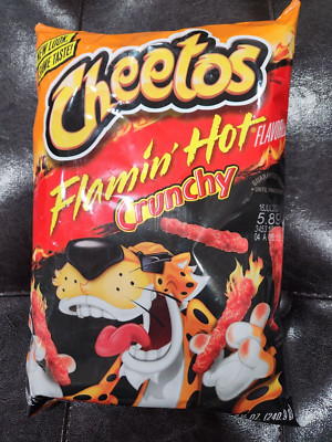 NEW LOOK, SAME TASTE CHEETOS FLAMIN'HOT FLAVORED CRUNCHY 08/2026  NET 8.5 OZ USA