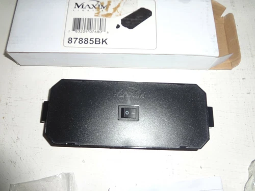 lot of 8 Maxim 87885 & 8 Maxim Lighting 87877BK Lighting switches and connectors - Picture 2 of 6