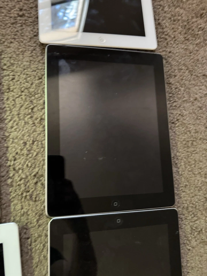 Lote iPads varios tipos para piezas o reparación - COMO ESTÁN, sin devoluciones, solo para piezas Foto 4 de 4