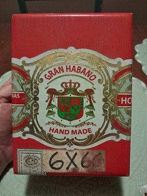 2009 Gran Habano Hand Made #5 Wood Cigar Box 7''x5''x4''