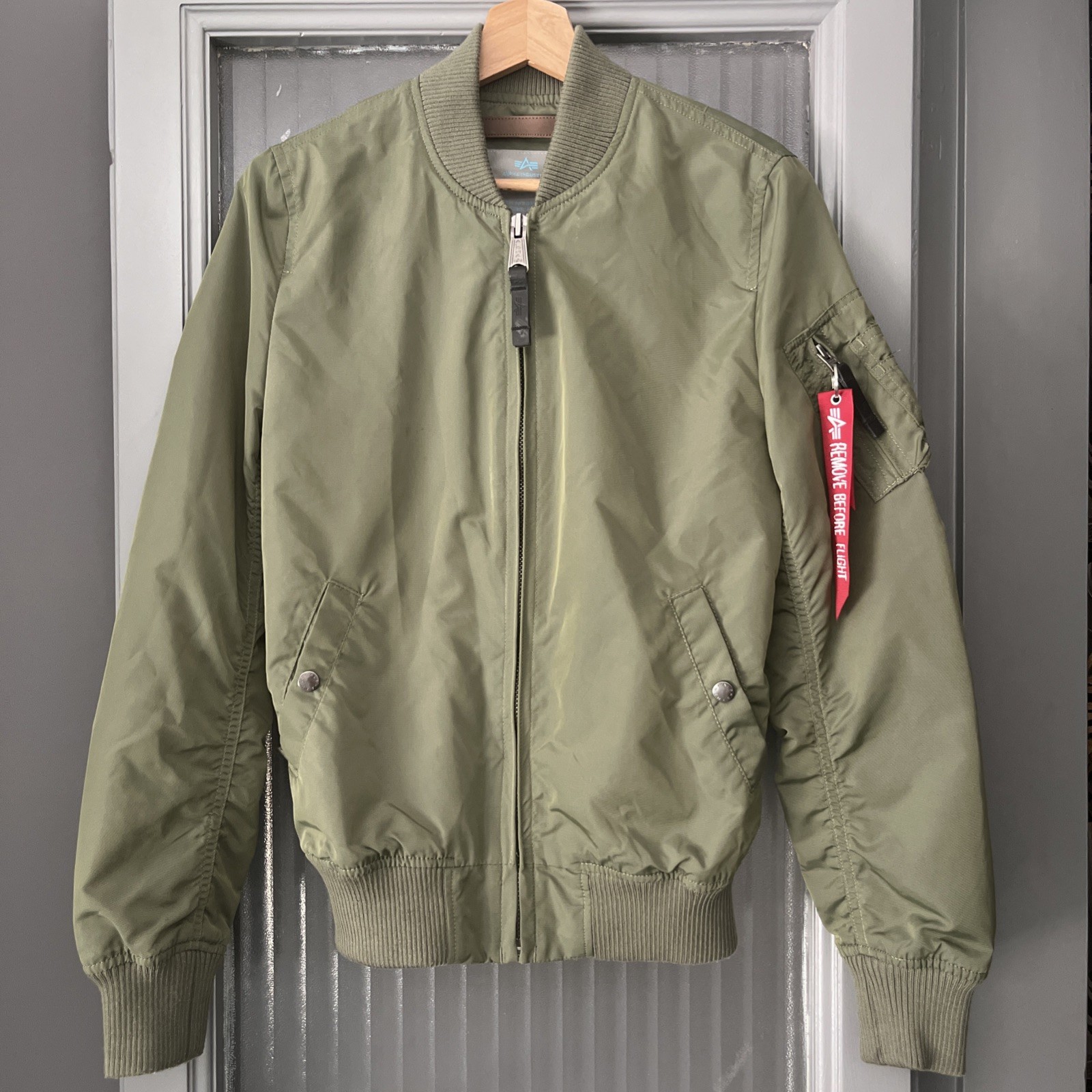 Chaqueta Bomber Alpha Industries MA-1 Mujer M verde oliva
