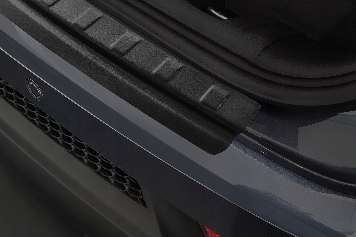 für JEEP COMPASS II 2017-2021, FL 2021-> Ladekantenschutz Edelstahl Schwarz m