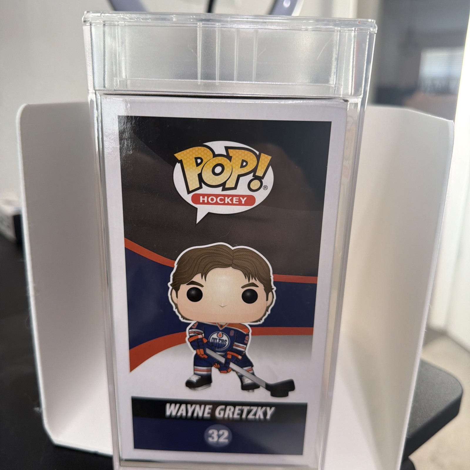 Funko Pop! Hockey NHL Legends Wayne Gretzky #32 Vinyl Figure Chase Psa 8.5 NM view 4