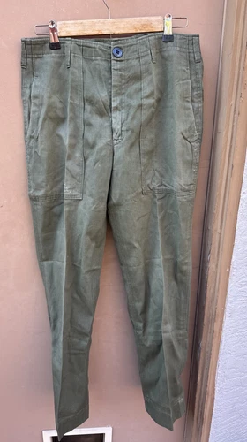 Vintage Vietnam War Era Military Pants Trousers Fatigues 28"x27" *Read