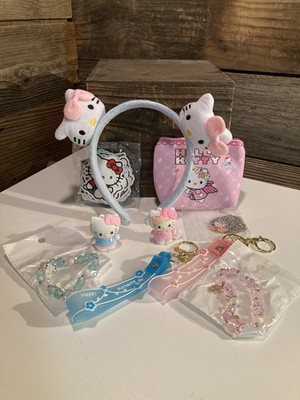 Hello Kitty Best Friend Fun Set Keychains Necklace Figures Stickers &&