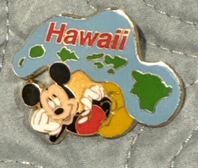 Disney 12 Months of Magic Mickey Mouse State Pin Hawaii Pin
