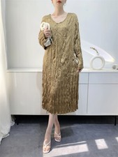 Brand New Pleated Dress Loose Casual V-neck Pleated Skirt