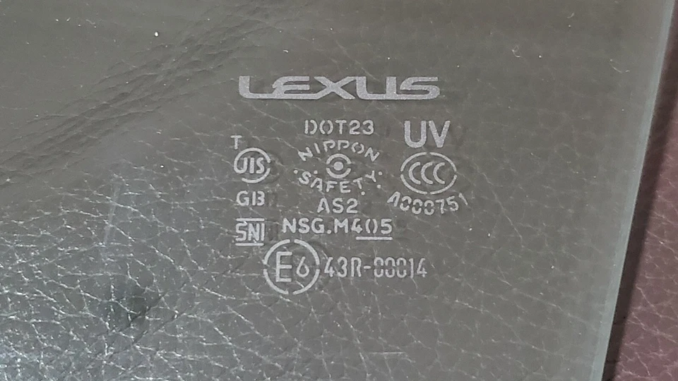 OEM 2017-11 LEXUS CT200H conductor izquierdo puerta delantera ventana de vidrio UV NIPPON SAFETY Foto 3 de 3