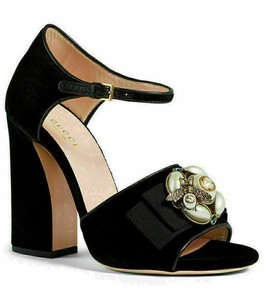 gucci velvet sandals