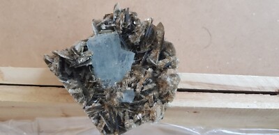 350 Gram Natural Aquamarine Crystal on Muscovite Matrix