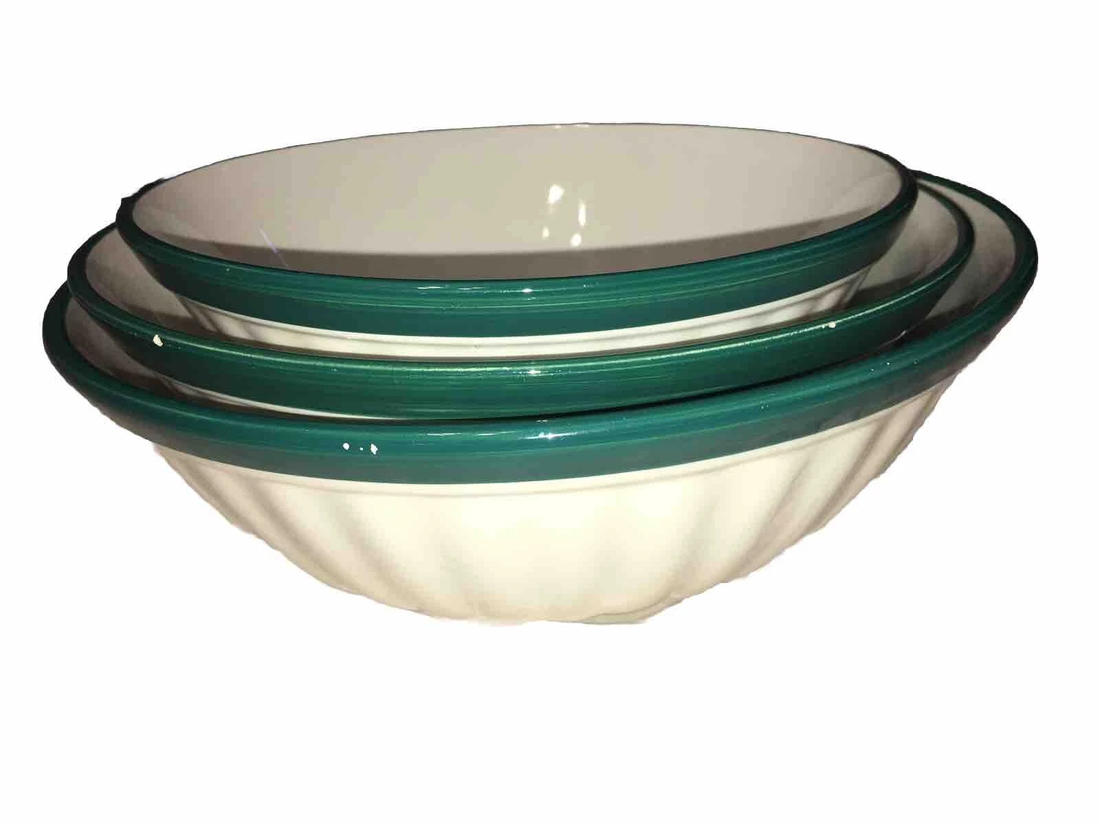 Over and Back Ribbed Lrg Green/White Nesting Mixing Bowls Indoor Outfitters