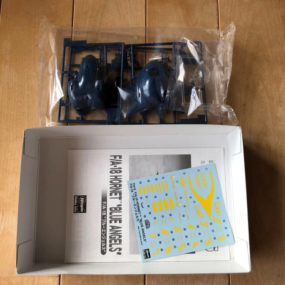 Hasegawa Plastic Model Egg Plane American Navy F/A-18 Blue Angels - Immagine 2 di 4