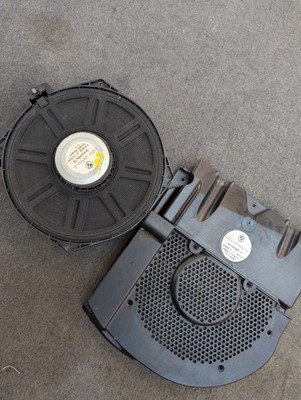 BMW 7 E65, E66, E67 Right Side Floor Subwoofer 692910001 61928910
