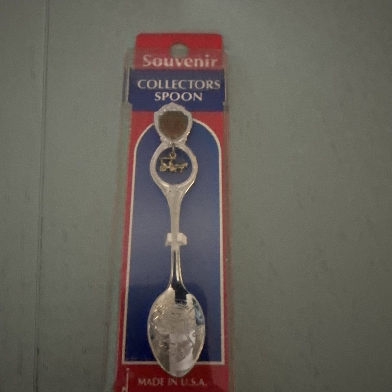 Vintage - Miniature Collectible Souvenir Spoon St. Augustine - NEW in box.