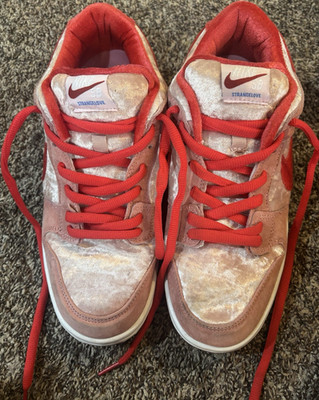 Nike SB Dunk Low Strangelove Pink/Red Low Top Lace-Up Sneaker Unisex