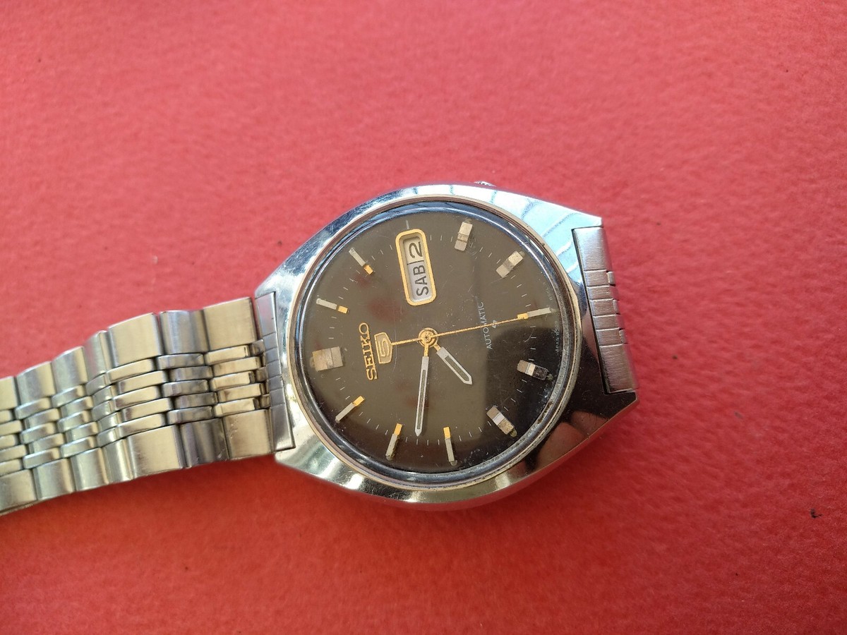 Vintage Seiko 5 Automatic 6309-8670 Day/Date 17J Wristwatch_1503
